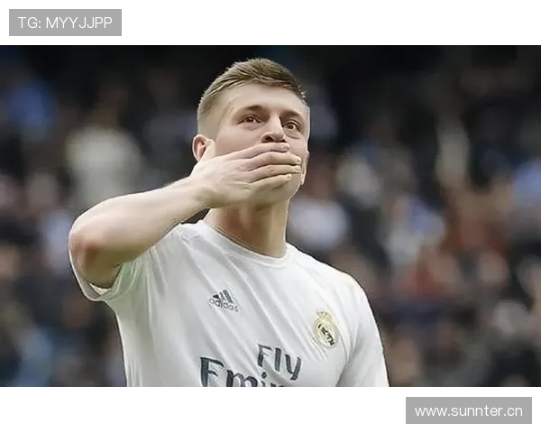 在控球体系下克罗斯与莫德里奇传球结构分化趋势显著