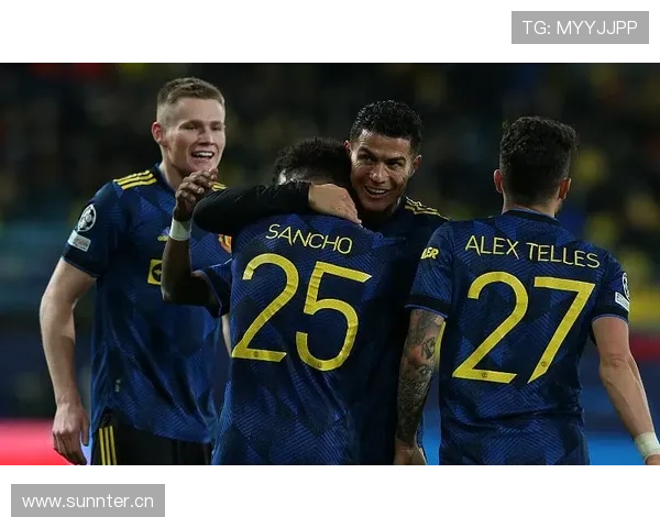 弗拉霍维奇与凯恩：传统中锋和全能前锋的对比分析